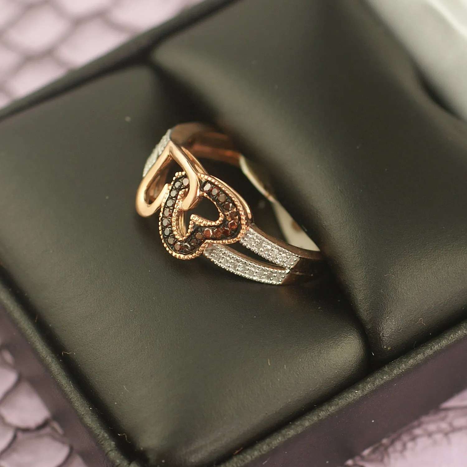 10K Rose Gold 0.15 Carat Red Diamond Heart Ring