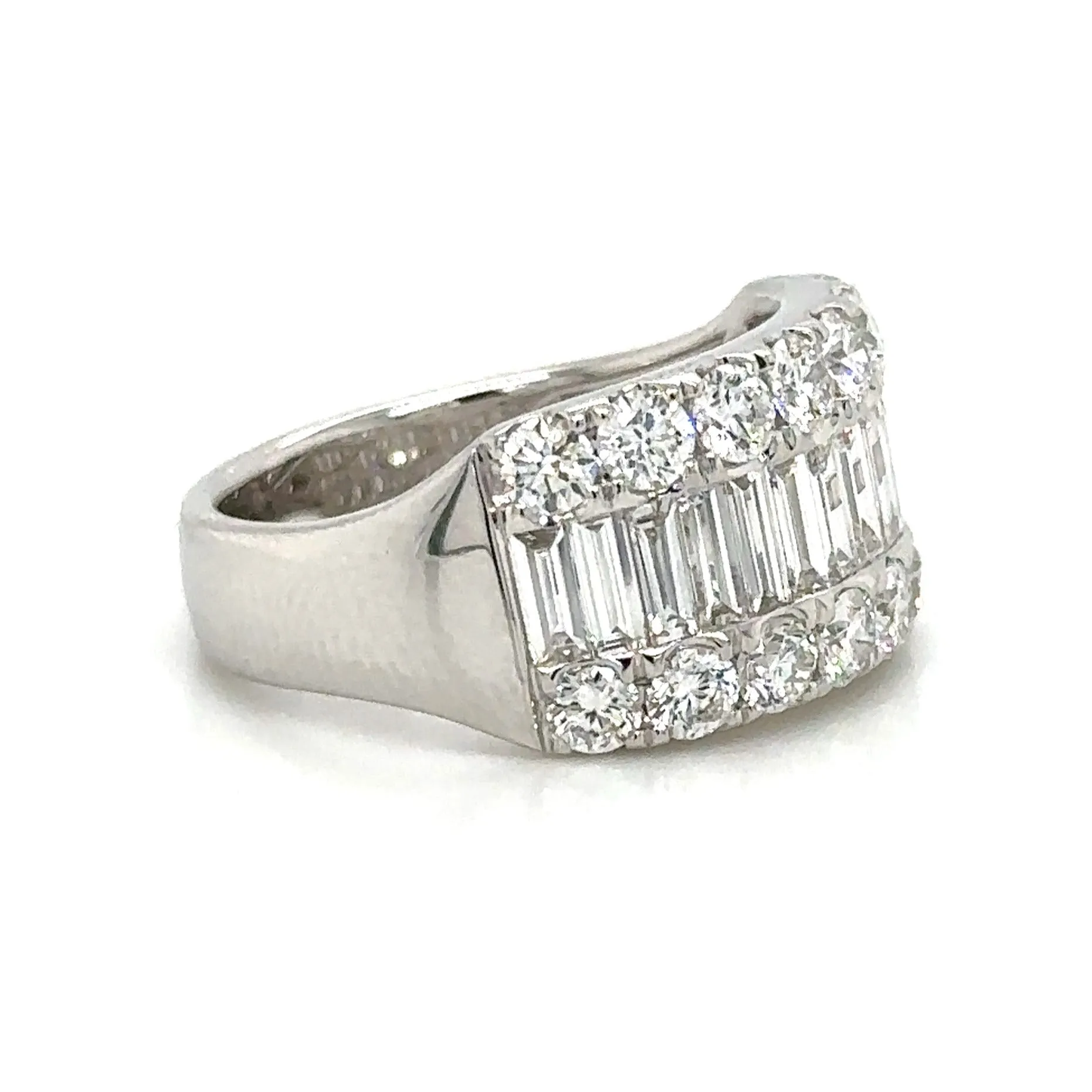 2.33ct tw Baguette and Round Cut Diamond Ring