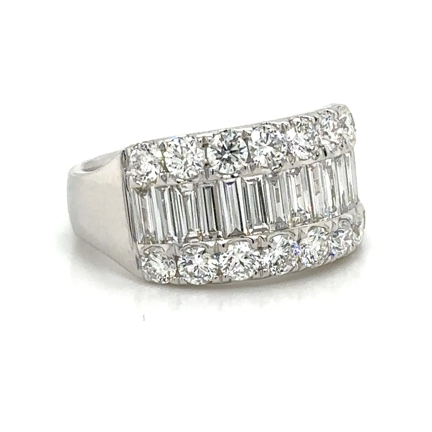 2.33ct tw Baguette and Round Cut Diamond Ring