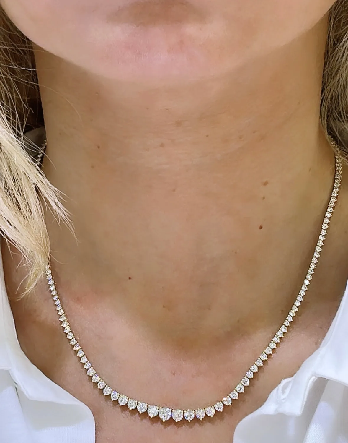 7.22ct tw Diamond Riviera Line Tennis Gradual Statement Necklace