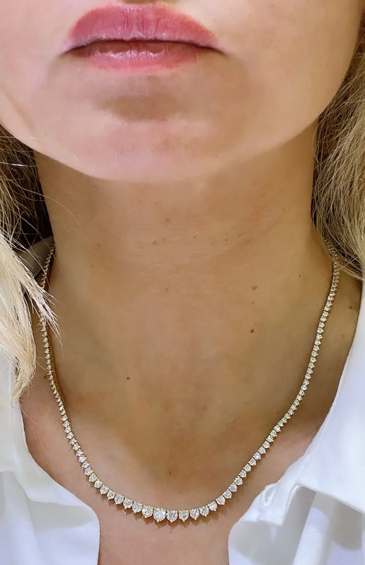 7.22ct tw Diamond Riviera Line Tennis Gradual Statement Necklace