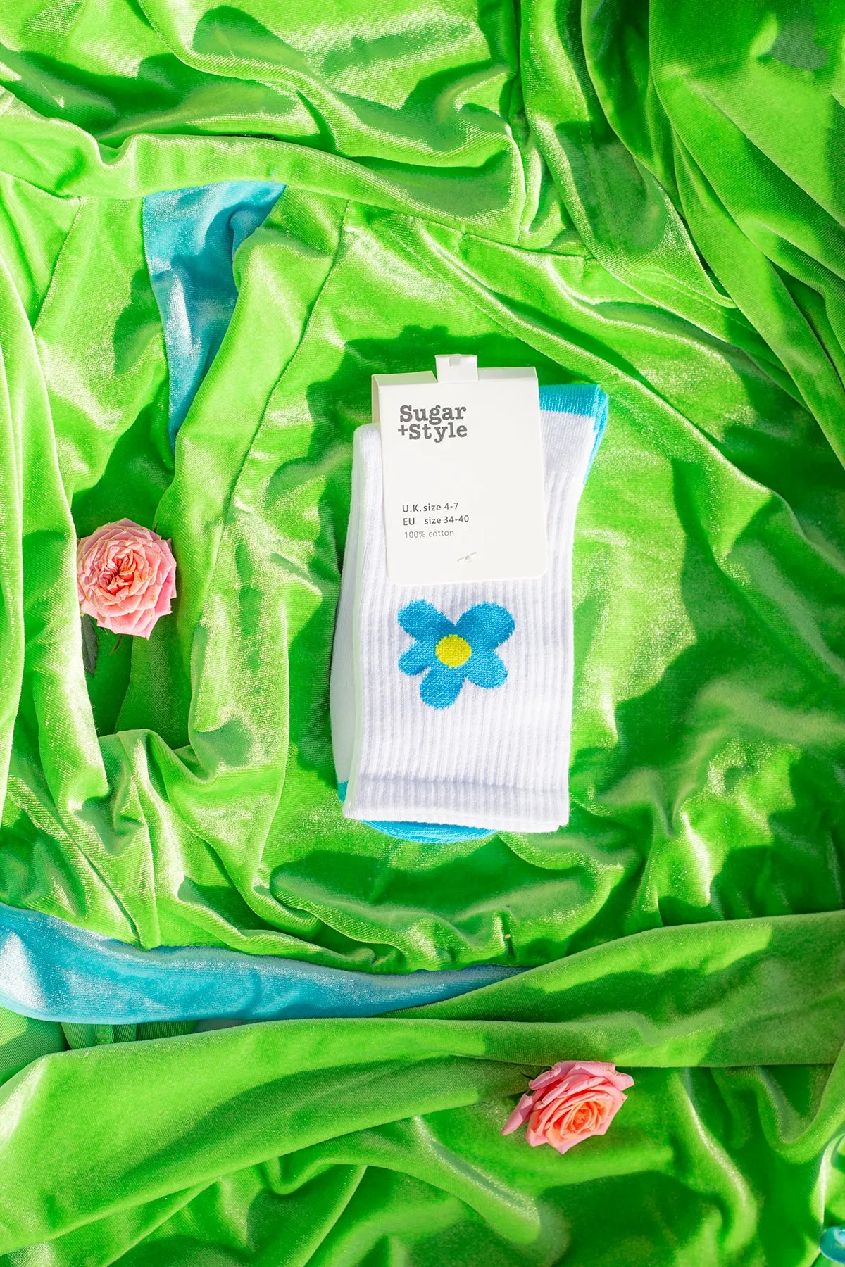 Bright Single Cartoon Flower Motif Socks