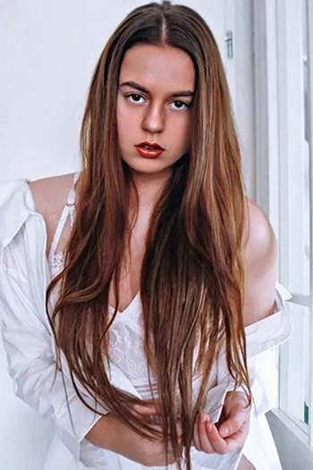 Double Wefted Full Head Remy Clip in Human Hair Extensions - Dark Blonde (#14)