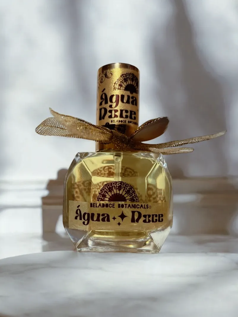 Água Doce Honey   Ylang Ylang Perfume