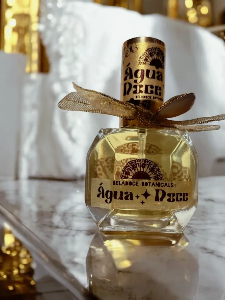 Água Doce Honey   Ylang Ylang Perfume