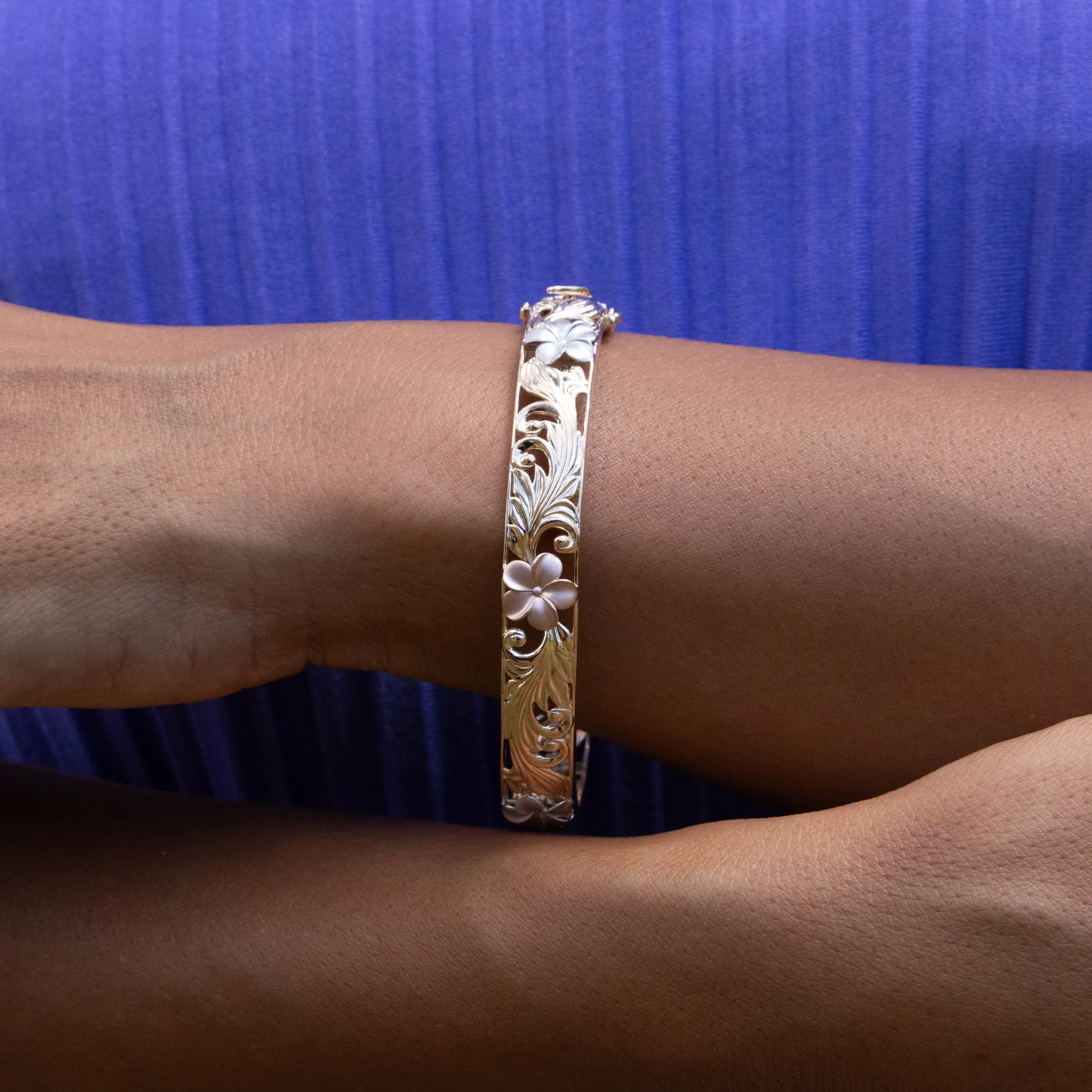 Hawaiian Heirloom Plumeria Hinge Bracelet in Tri Color Gold - 10mm
