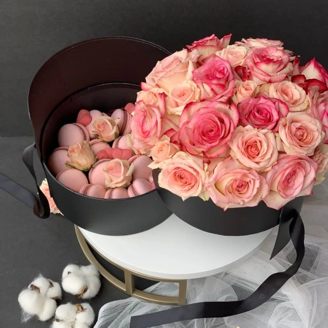 Luxury Floral & Dessert Gift Box