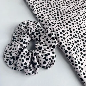 Simple Dots Scrunchie