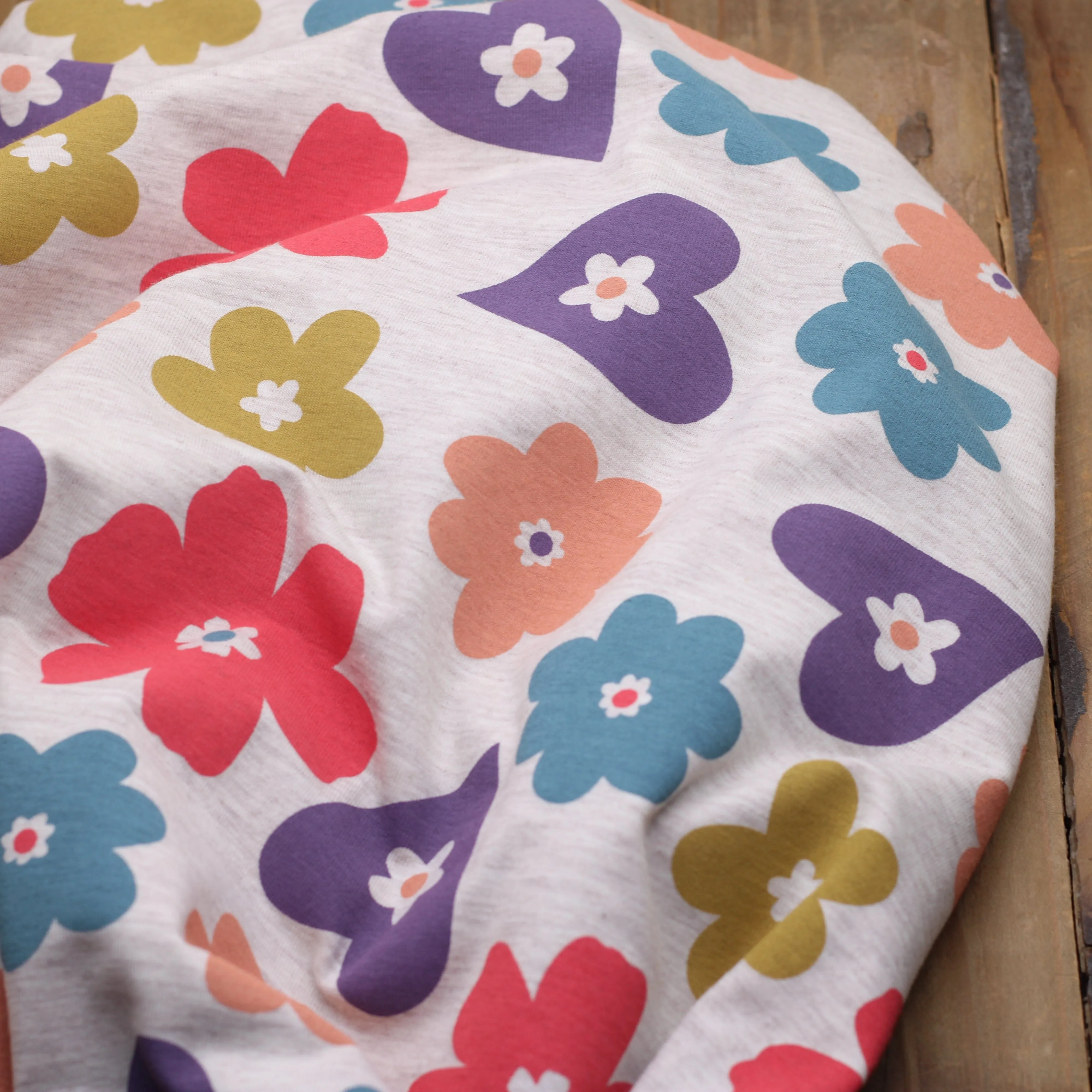 Tissu Jersey de coton - FLOWERS/HEARTS - Ecru chiné Poppy Designed for You (Vendu x10cm)