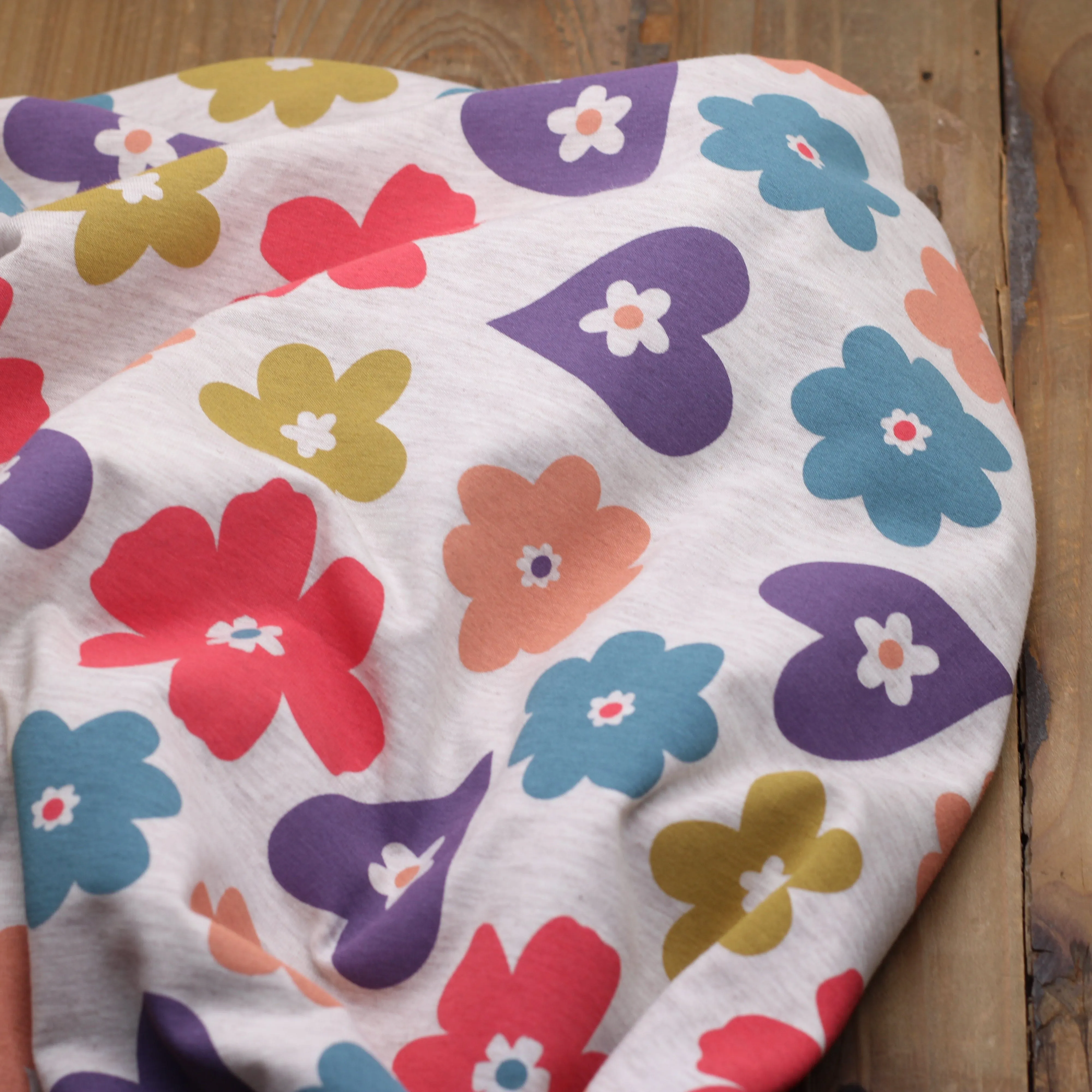 Tissu Jersey de coton - FLOWERS/HEARTS - Ecru chiné Poppy Designed for You (Vendu x10cm)