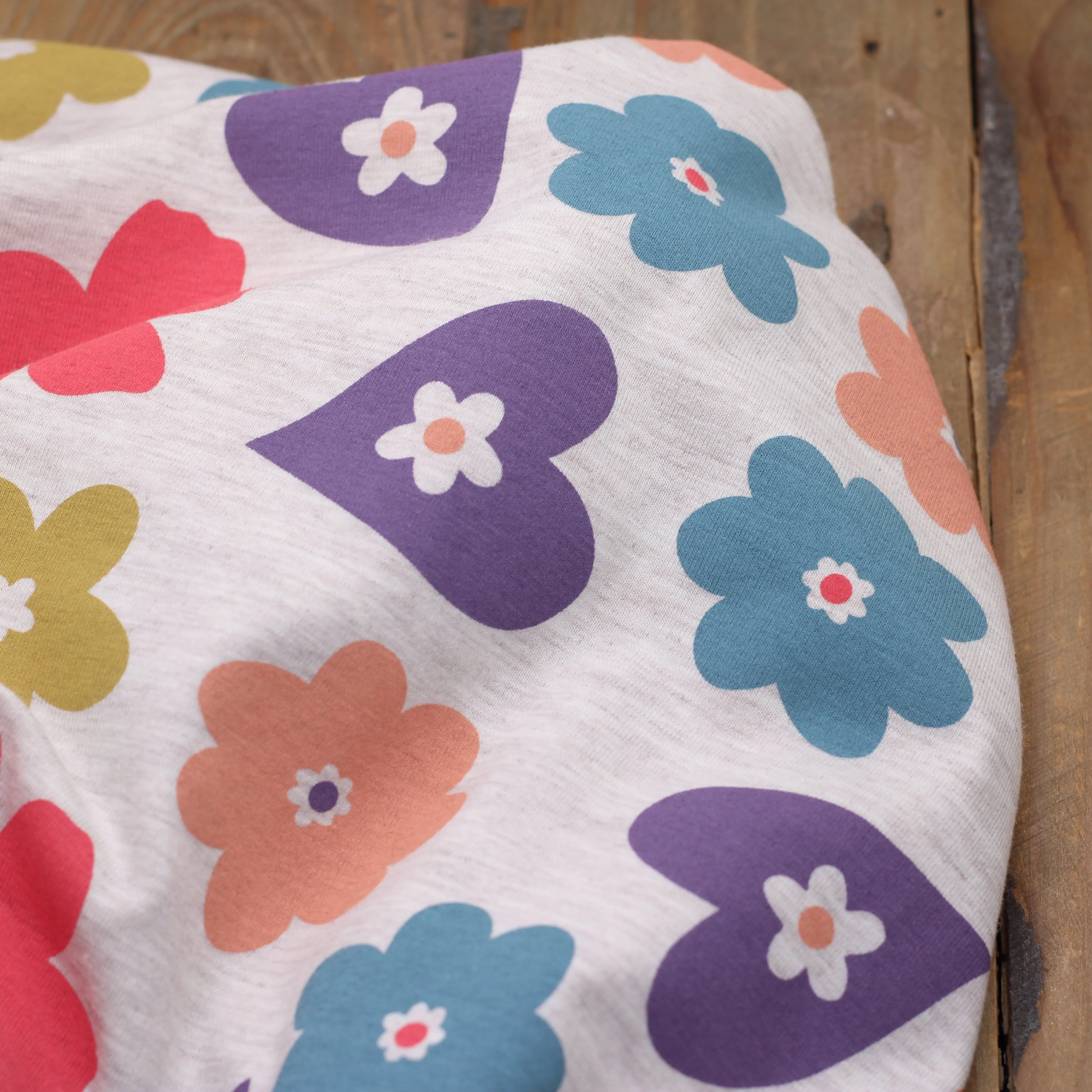 Tissu Jersey de coton - FLOWERS/HEARTS - Ecru chiné Poppy Designed for You (Vendu x10cm)