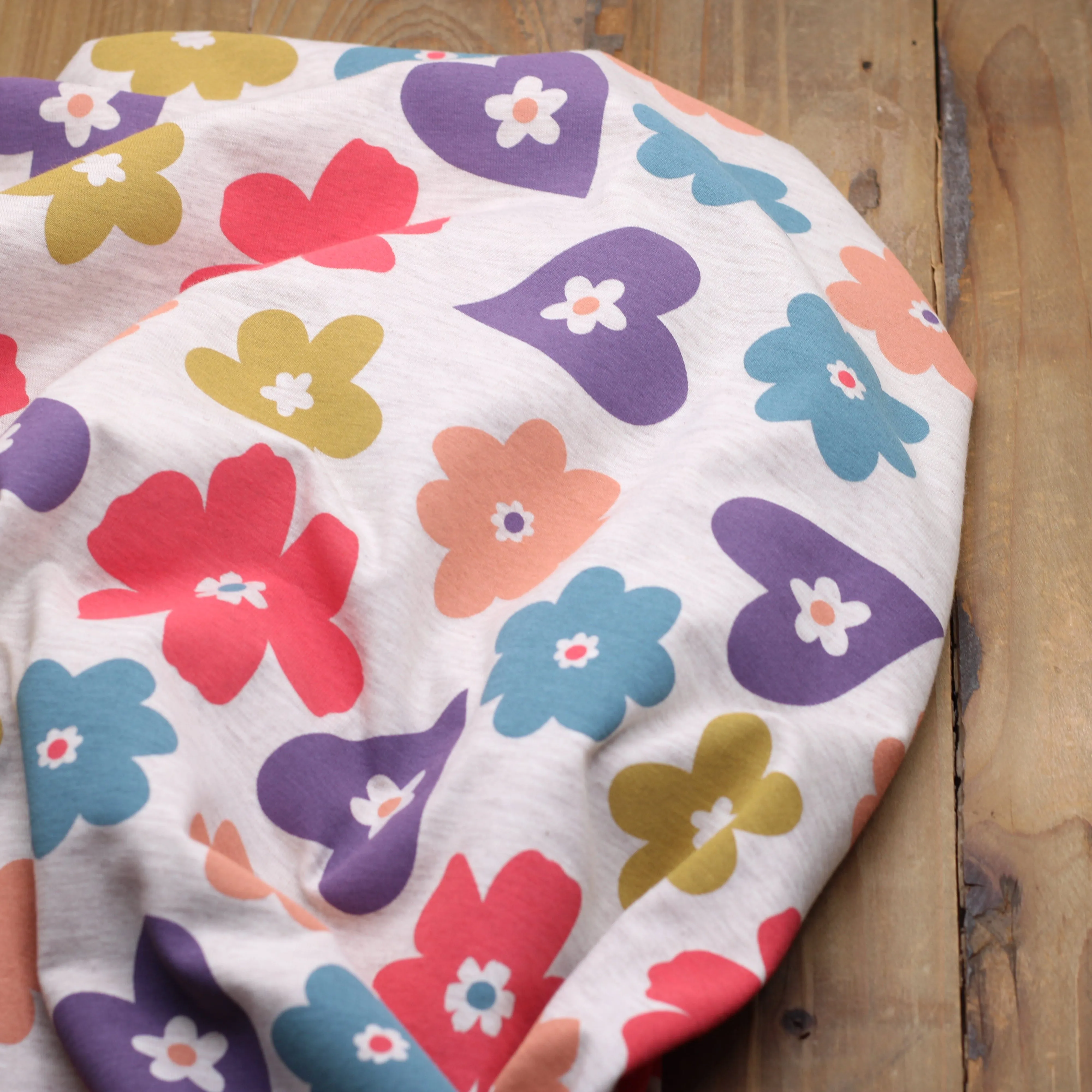 Tissu Jersey de coton - FLOWERS/HEARTS - Ecru chiné Poppy Designed for You (Vendu x10cm)